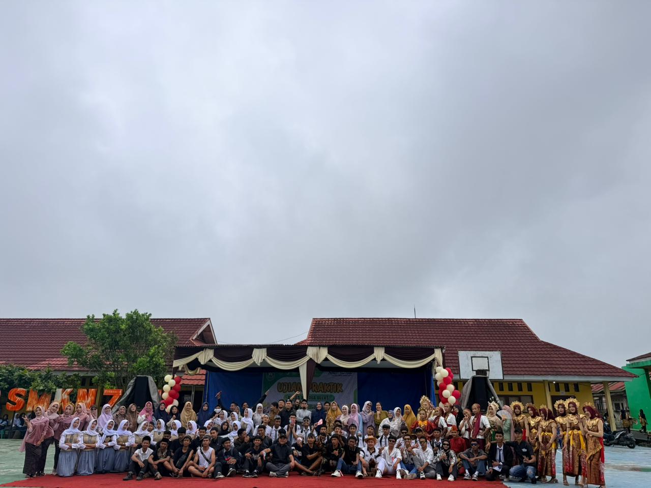 Kemeriahan Ujian Praktik Siswa Kelas XII SMKN 7 Rejang Lebong